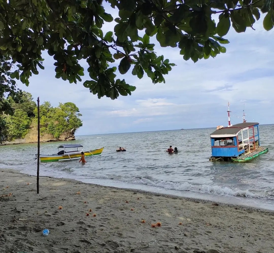 Pantai Ponnori